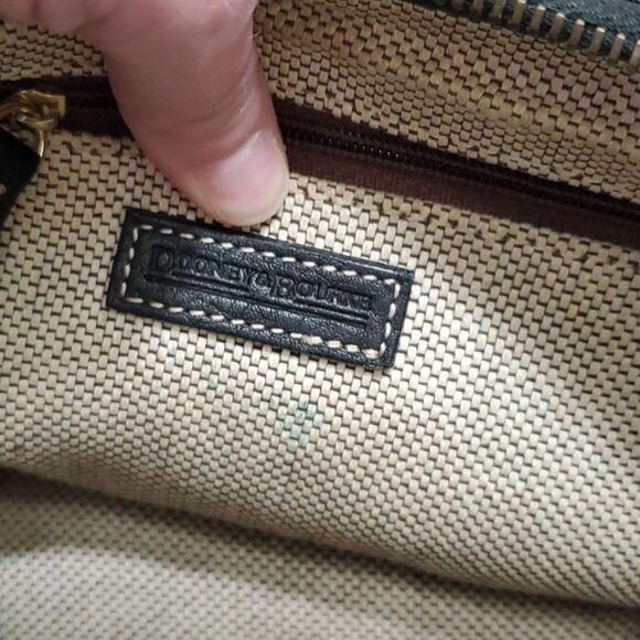 Dooney & Bourke gray shoulder bag - Picture 8 of 9